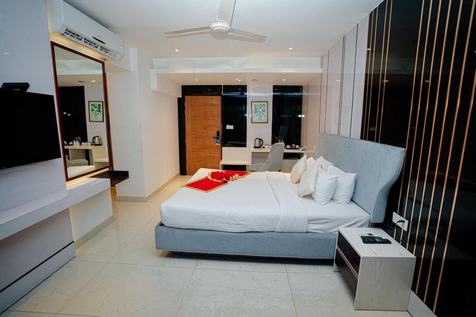 Royal Raj Hotel Rajshahi Exterior foto